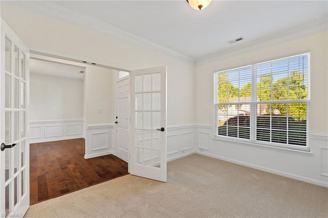 2636 Crosland Hill Drive, Winston-salem, NC 27106