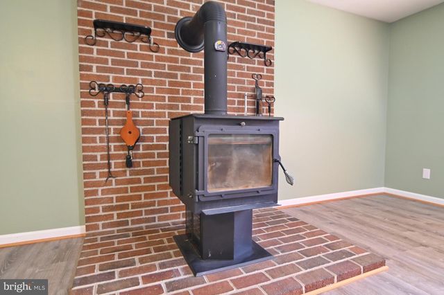 338 CALAMUS LN, Strasburg, VA 22657