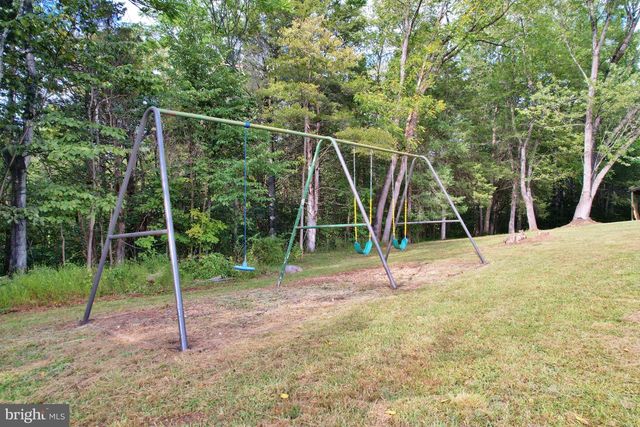 338 CALAMUS LN, Strasburg, VA 22657