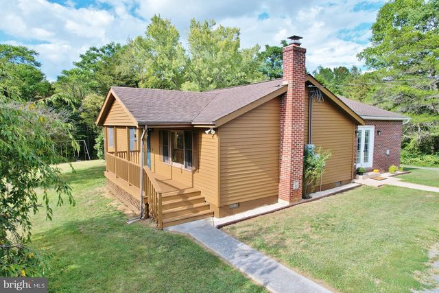 338 CALAMUS LN, Strasburg, VA 22657