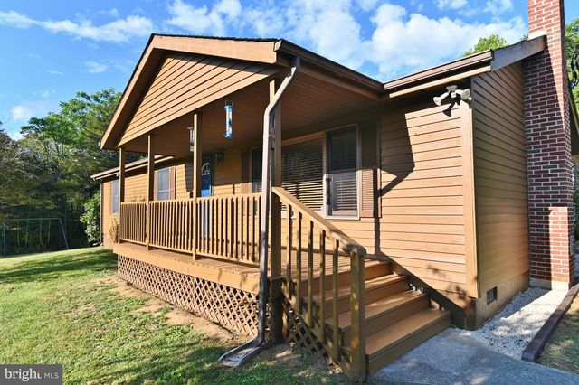 338 CALAMUS LN, Strasburg, VA 22657