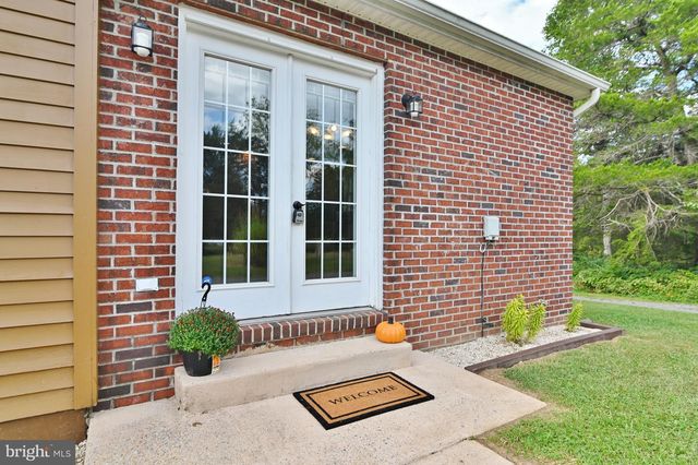 338 CALAMUS LN, Strasburg, VA 22657