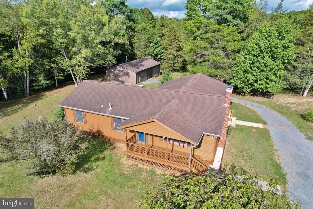 338 CALAMUS LN, Strasburg, VA 22657