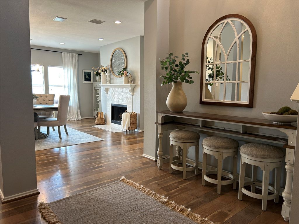 116 Valley Ranch Court, Waxahachie, TX 75165