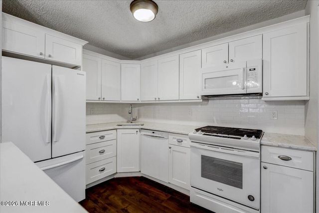 54 Des Moines Court, Tinton Falls, NJ 07712