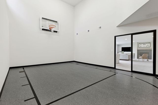 11068 Kingsview Lane N, Dayton, MN 55369