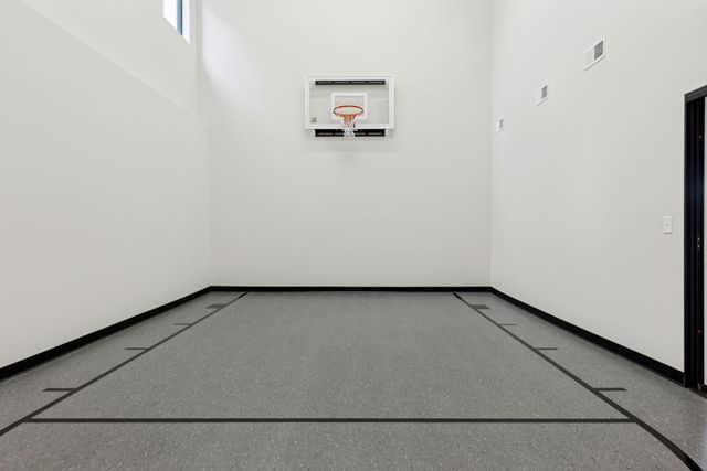 11068 Kingsview Lane N, Dayton, MN 55369