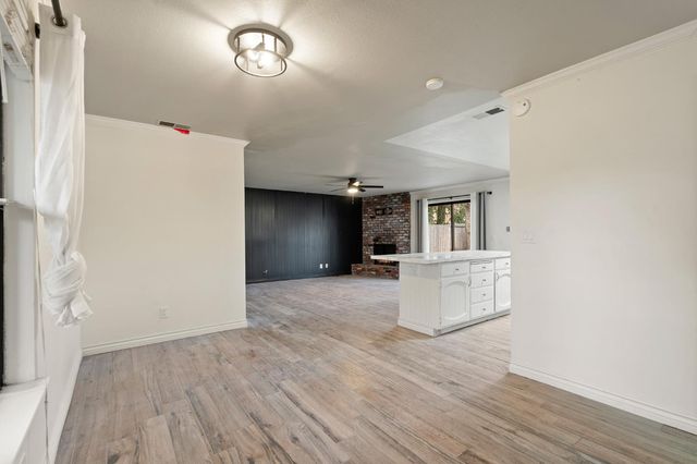 1009 Springoak Way, Stockton, CA 95209