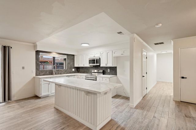 1009 Springoak Way, Stockton, CA 95209