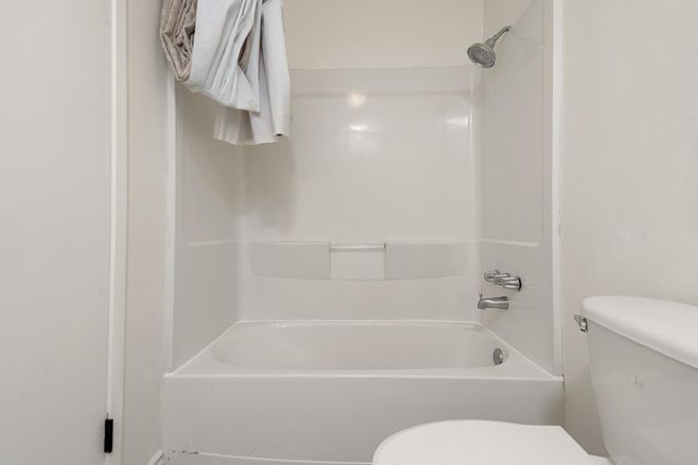 1009 Springoak Way, Stockton, CA 95209