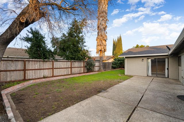 1009 Springoak Way, Stockton, CA 95209