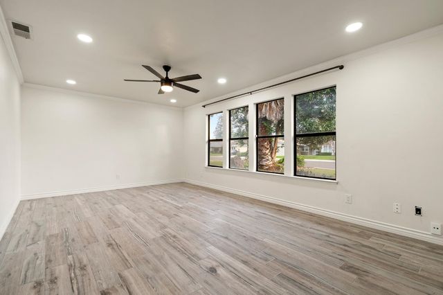 1009 Springoak Way, Stockton, CA 95209