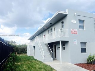 219 NW 10th St 2, Miami, FL 33136