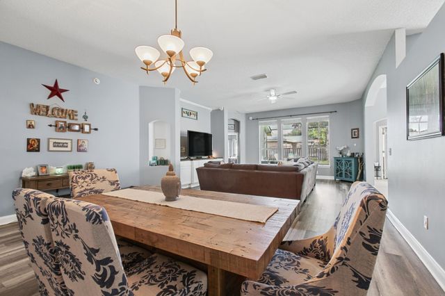 1208 Springhealth Ct, St Augustine, FL 32092