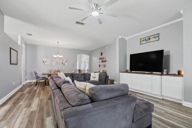1208 Springhealth Ct, St Augustine, FL 32092