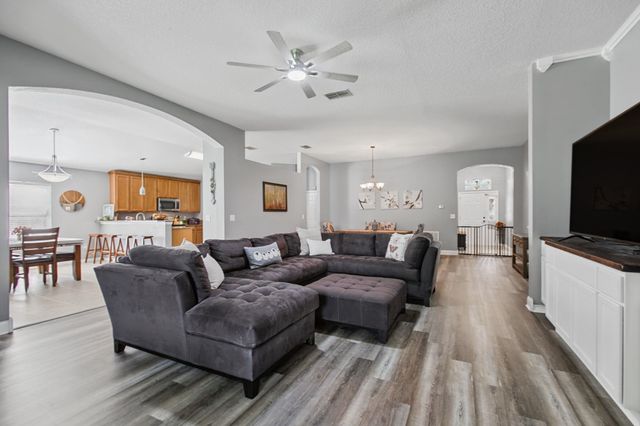 1208 Springhealth Ct, St Augustine, FL 32092