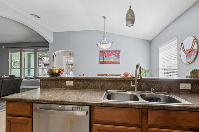 1208 Springhealth Ct, St Augustine, FL 32092