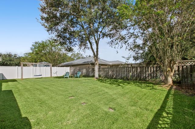 1208 Springhealth Ct, St Augustine, FL 32092
