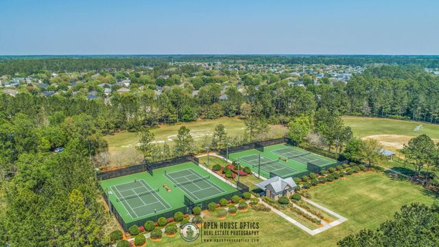 1208 Springhealth Ct, St Augustine, FL 32092