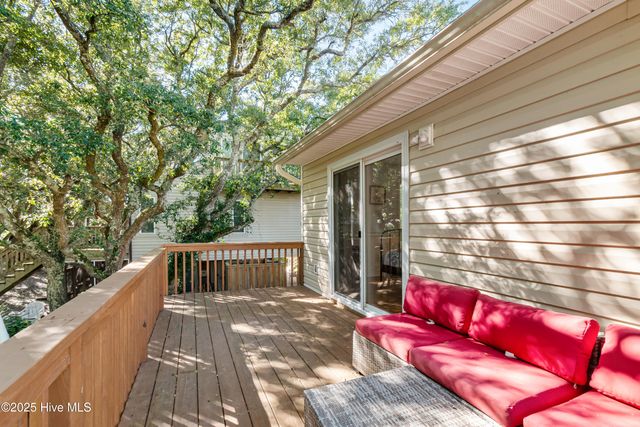 307 Bay Circle, N Topsail Beach, NC 28460