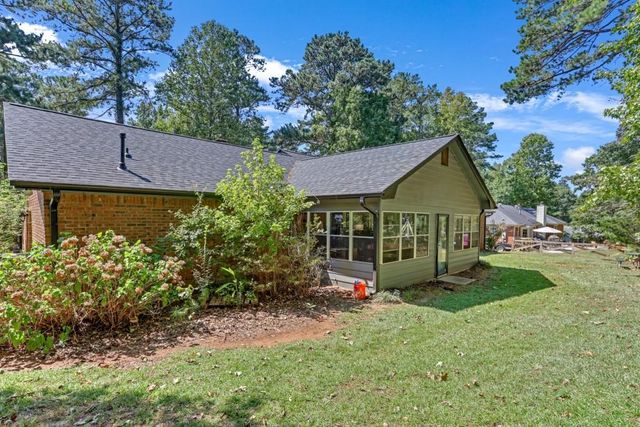 862 New Hope Drive, Hampton, GA 30228
