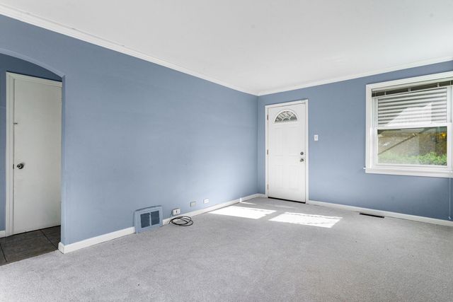 17816 Commercial Avenue, Lansing, IL 60438