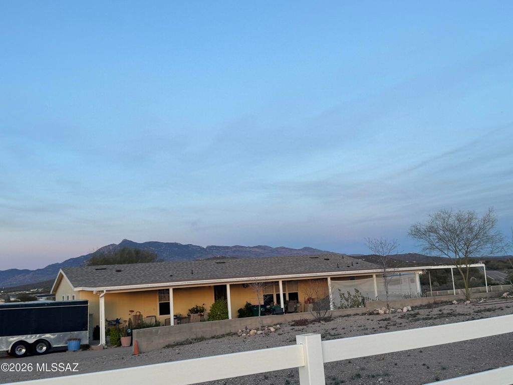 11869 S Morning Mist Place, Vail, AZ 85641