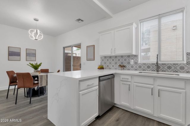 2300 E MAGMA Road 76, San Tan Valley, AZ 85143