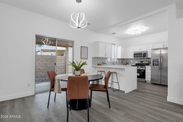 2300 E MAGMA Road 76, San Tan Valley, AZ 85143