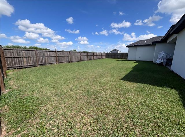 9270 Lake Charles Drive, Los Fresnos, TX 78566