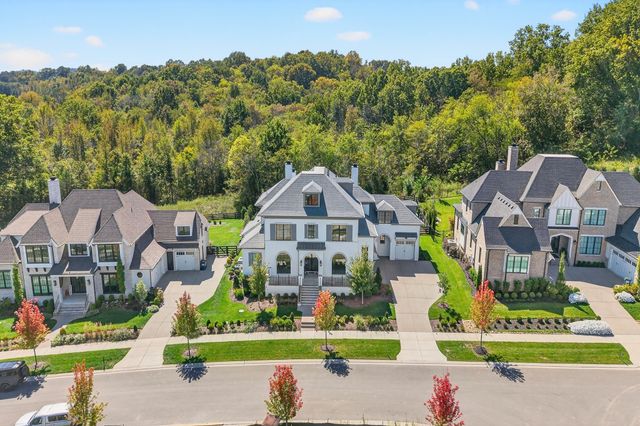 9307 Double Run Ct, College Grove, TN 37046