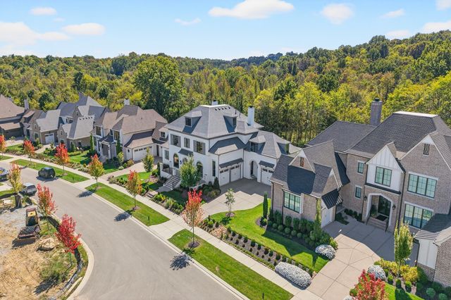 9307 Double Run Ct, College Grove, TN 37046