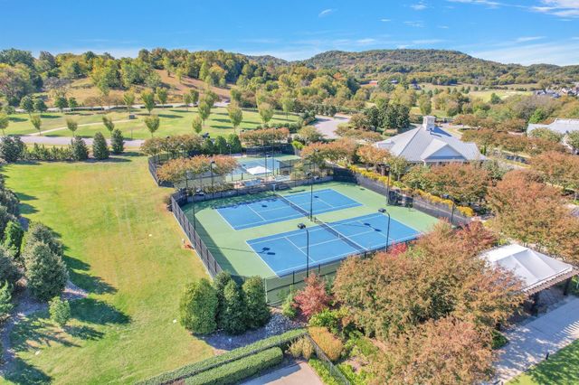9307 Double Run Ct, College Grove, TN 37046