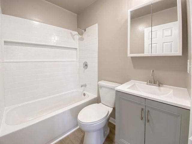 4200 Maryland AVENUE, Racine, WI 53405