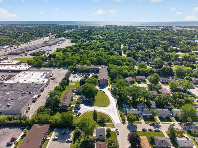 4200 Maryland AVENUE, Racine, WI 53405