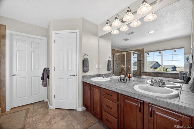 26121 E Orchard Drive, Aurora, CO 80016
