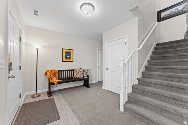 178 E EDGECREST LN, North Salt Lake, UT 84054