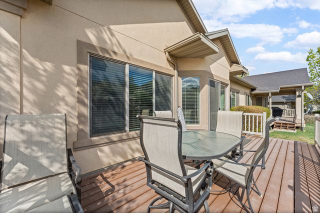 178 E EDGECREST LN, North Salt Lake, UT 84054