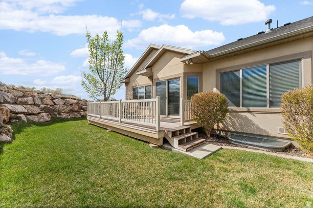 178 E EDGECREST LN, North Salt Lake, UT 84054