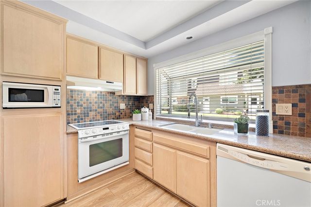 8215 Deerfield Drive, Huntington Beach, CA 92646