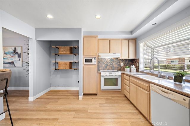 8215 Deerfield Drive, Huntington Beach, CA 92646