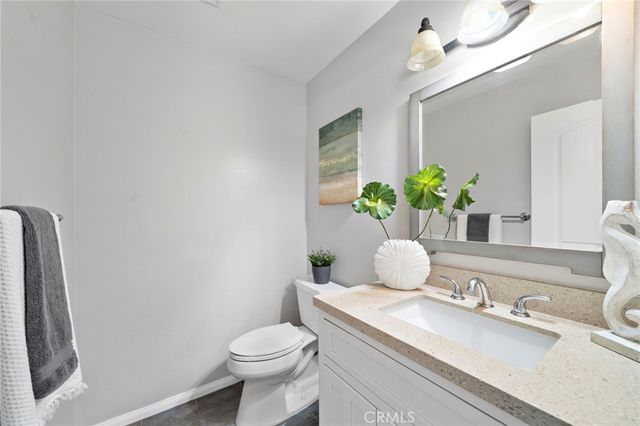 8215 Deerfield Drive, Huntington Beach, CA 92646