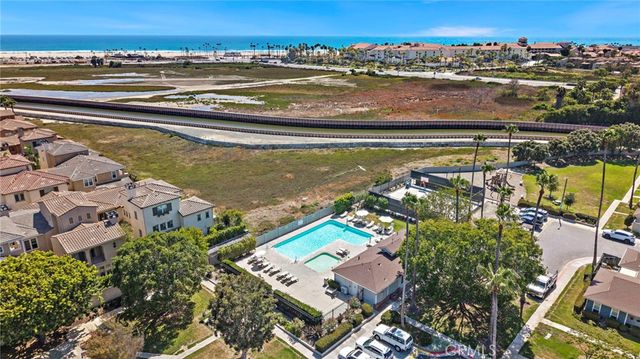 8215 Deerfield Drive, Huntington Beach, CA 92646