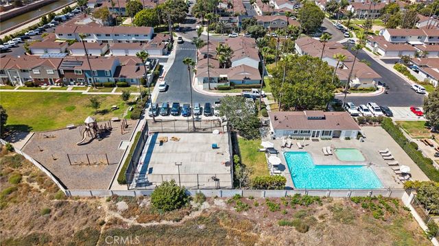 8215 Deerfield Drive, Huntington Beach, CA 92646