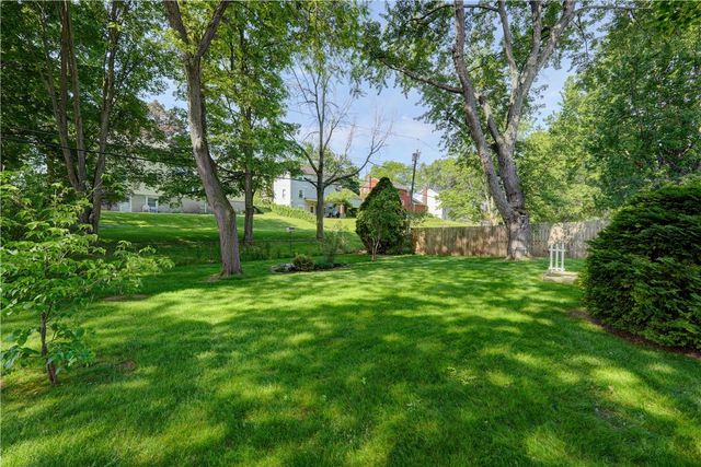 155 Lake Meadow Drive, Greece, NY 14612
