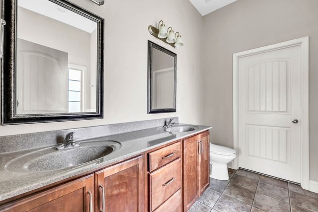 410 River Heights Dr, Clarksville, TN 37040