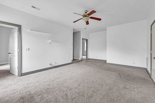 410 River Heights Dr, Clarksville, TN 37040