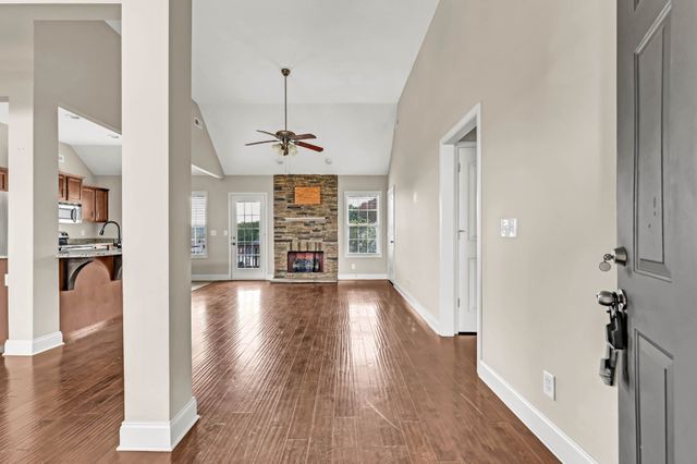 410 River Heights Dr, Clarksville, TN 37040