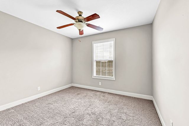 410 River Heights Dr, Clarksville, TN 37040