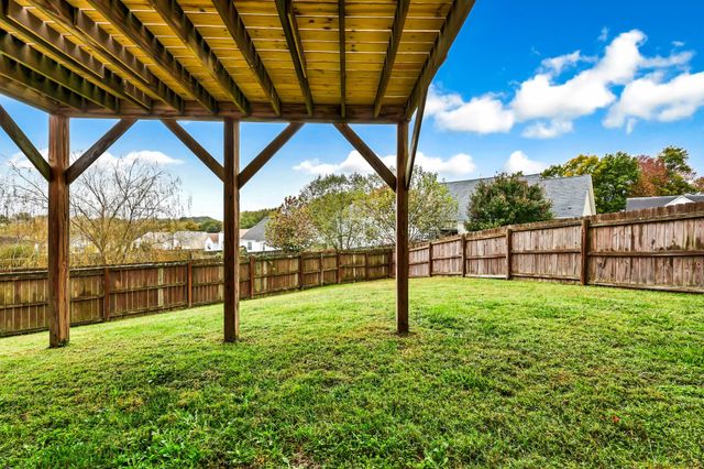 410 River Heights Dr, Clarksville, TN 37040